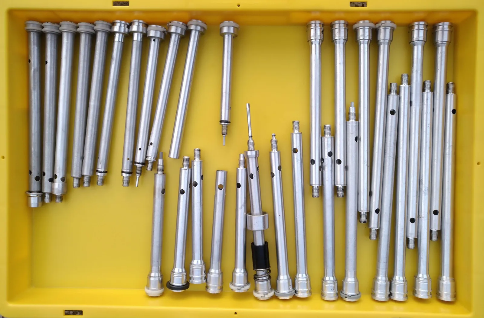 Tubes · Rods · Pistons — picture 04